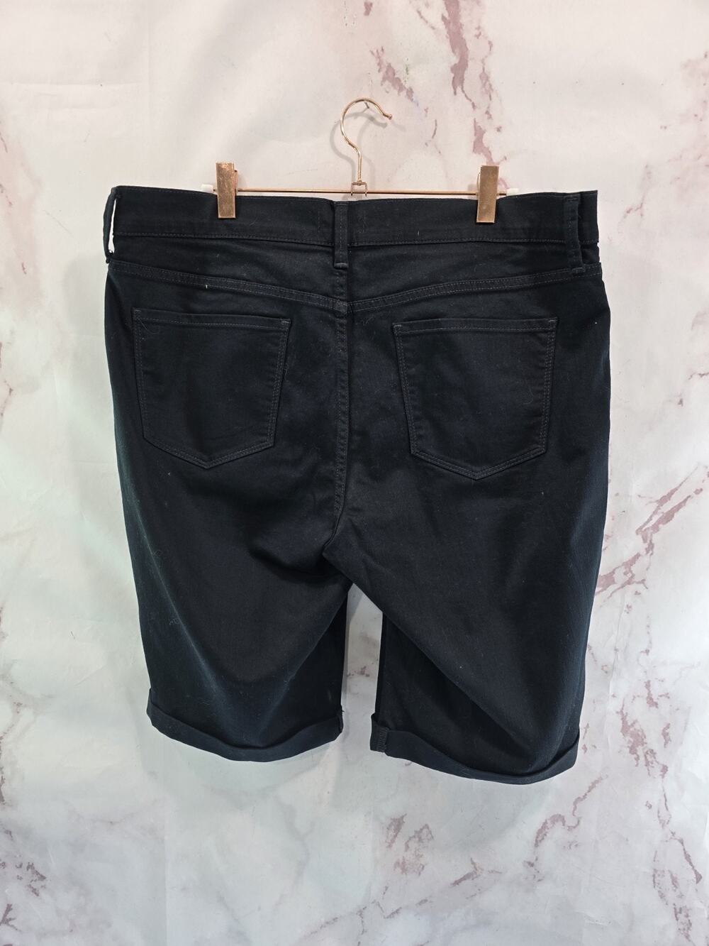 NYDJ Shorts Womens 14 Black Bermuda Briella Cuffed Not Your Daughters Jeans